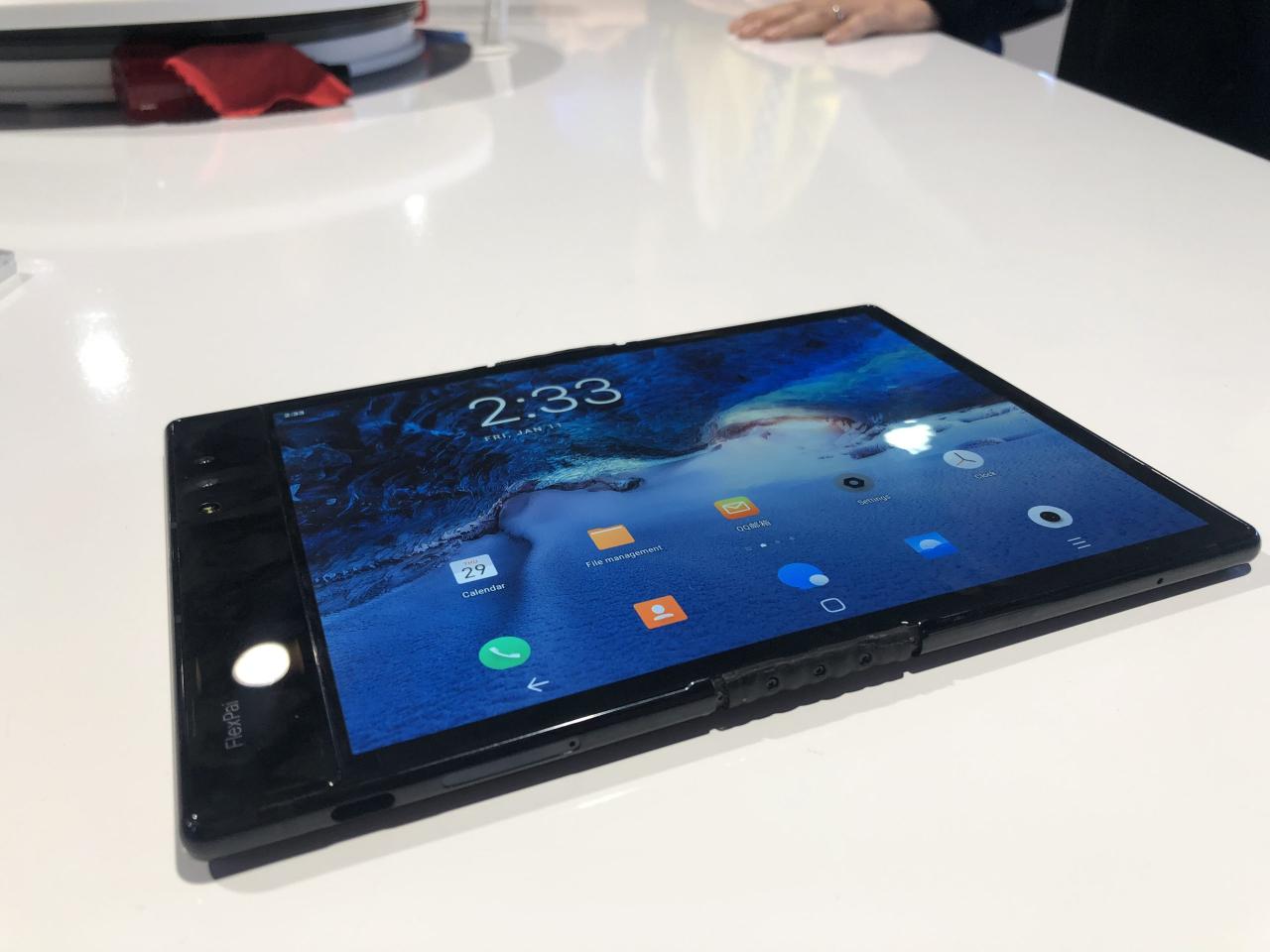 We Tried the Royole FlexPai, the World's First Foldable Smartphone ... We Tried the Royole FlexPai, the World's First Foldable Smartphone ...